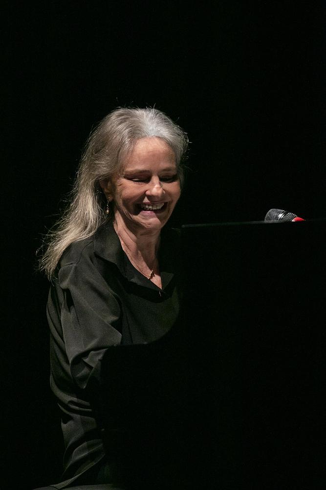 Angela Ro Ro | Enciclopédia Itaú Cultural