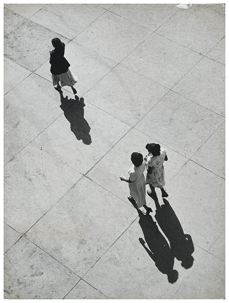 ESTADÃO - A Fotografia Moderna de Nelson Kojranski e outras exposições para conferir em São Paulo